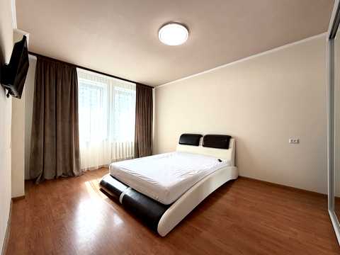 квартира за адресою Миколи Бажана просп., 16