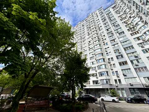 квартира за адресою Миколи Бажана просп., 16