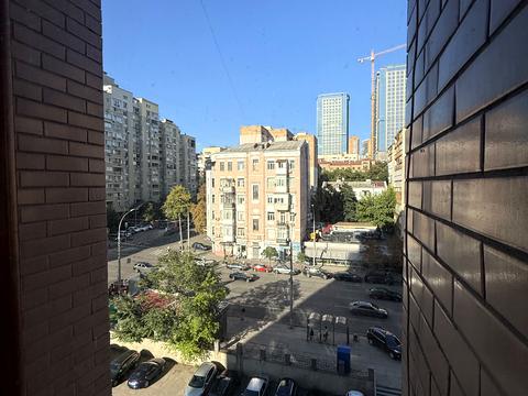 квартира за адресою Антоновича вул. (Горького), 102