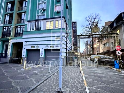 паркоместо по адресу Українська ул., (Будинок 1)