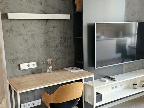 квартира за адресою Салютна вул., 2к18