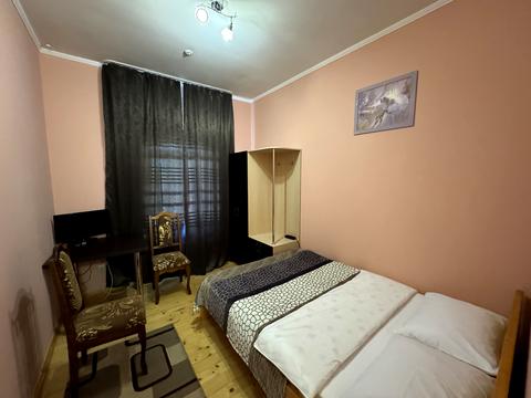 комерційна за адресою Надвірнянська вул., 69