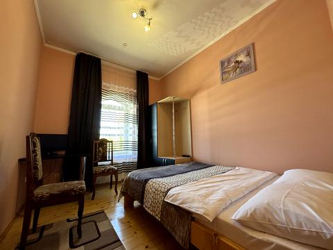 комерційна за адресою Надвірнянська вул., 69
