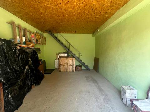 паркомісце за адресою Олександра Довженка вул., 9-Б