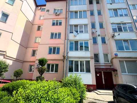квартира за адресою В'ячеслава Чорновола вул. (), 18