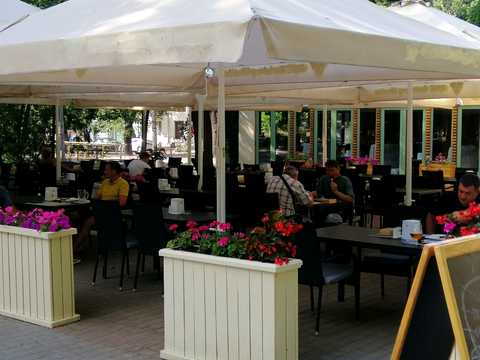коммерческая по адресу Итальянский бульв., 6