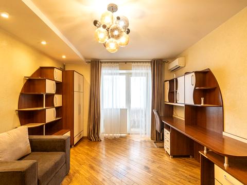квартира за адресою Андрія Мельника вул., 10 к4