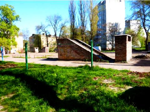 комерційна за адресою Миру просп., 161