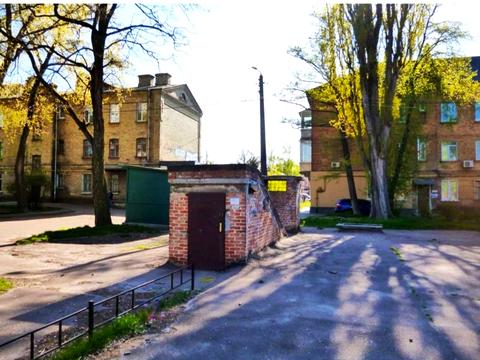комерційна за адресою Миру просп., 161