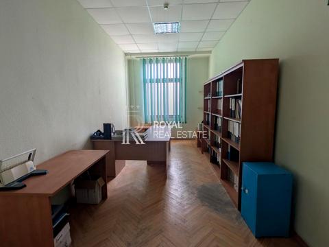 комерційна за адресою Межигірського Спаса вул., 6