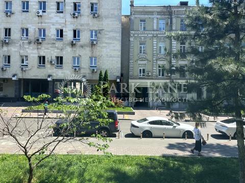 коммерческая по адресу Ивана Франко ул., 30