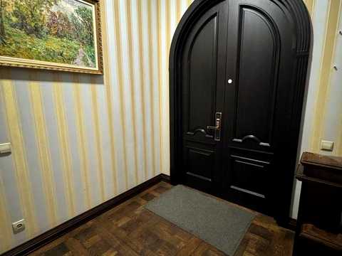 комерційна за адресою Жилянська вул., 72А