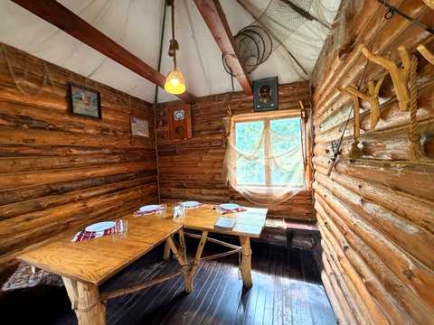 коммерческая по адресу Київська, 2