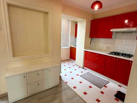 квартира за адресою Мілютенка вул., 28