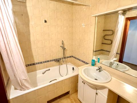 квартира по адресу Драгоманова ул., 44-А