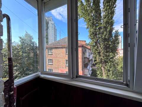 квартира за адресою Кирило-Мефодіївська вул., 7