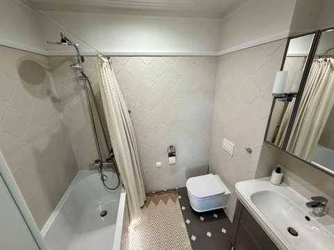 квартира по адресу Салютная ул., (Будинок 02301-02303)