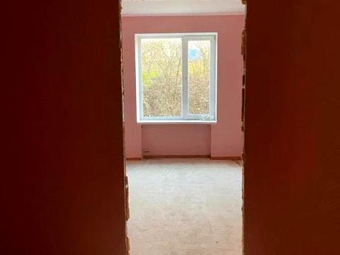 комерційна за адресою Заводська вул., 10