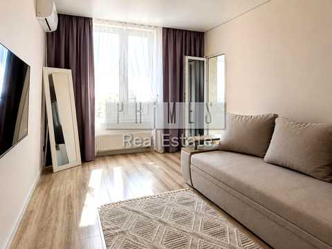квартира за адресою Дніпровська набережна вул., 18-А