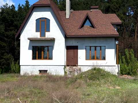 будинок за адресою Центральна, 56