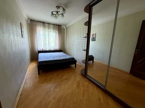 квартира за адресою Українська вул., 34