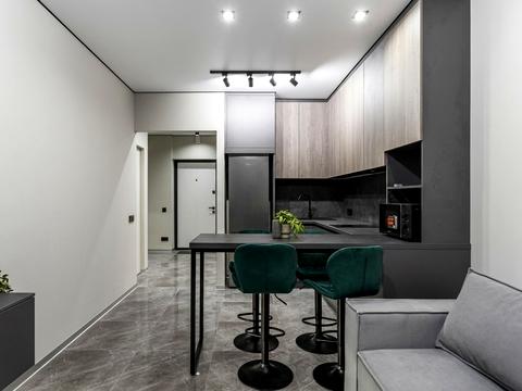 квартира за адресою Салютна вул., 25
