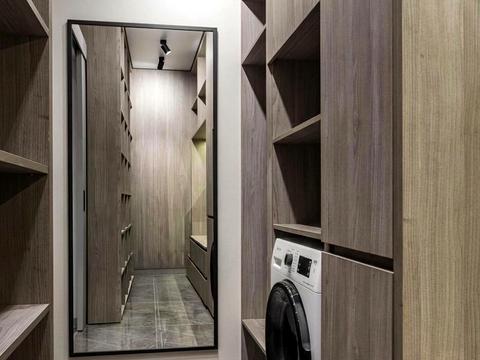 квартира за адресою Салютна вул., 25