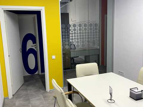 коммерческая по адресу Евгения Коновальца ул. (Щорса), 36-д