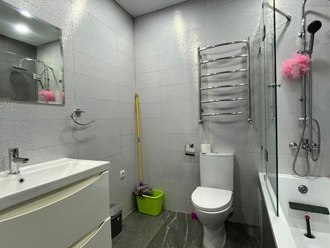квартира за адресою Олександра Довженка вул., 25-Г