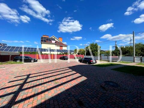 комерційна за адресою Садова, 65