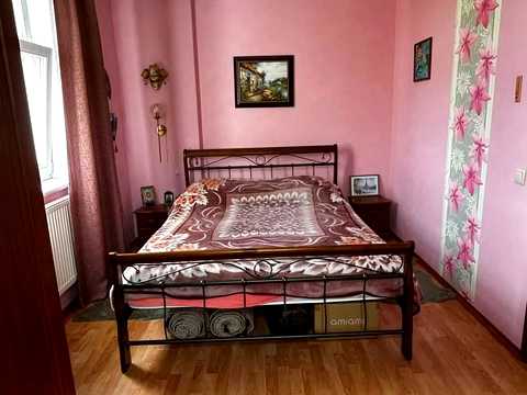 дом по адресу Різдвяна