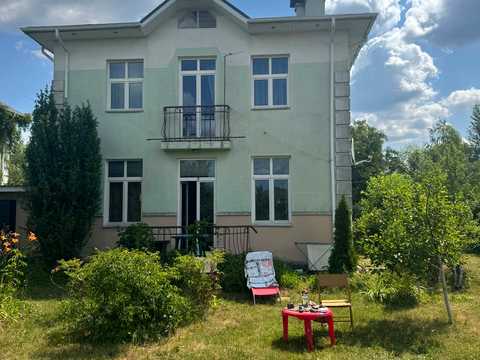 дом по адресу Різдвяна
