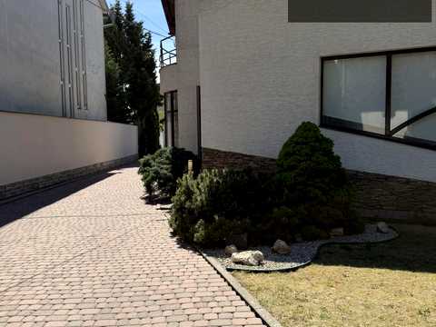 будинок за адресою Ігоря Сікорського вул. (Олександра Можайського)