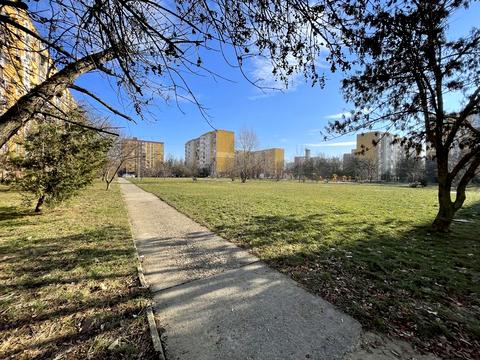 квартира за адресою Героїв 128-ї Бригади вул. (8 Березня), 37