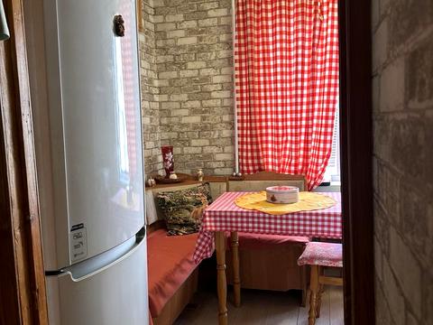 квартира за адресою Червоної Калини просп. (Володимира Маяковського), 8-В