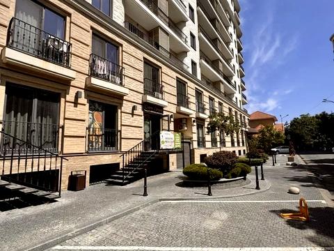 квартира по адресу Вице-адмирала Азарова ул. (Вице-адмирала Азарова), 8а