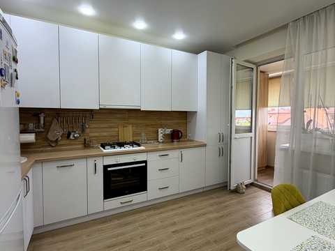 квартира за адресою Волошкова вул., 52