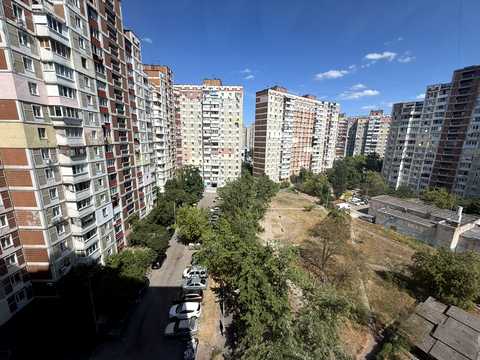 квартира за адресою Червоної Калини просп. (Володимира Маяковського), 40