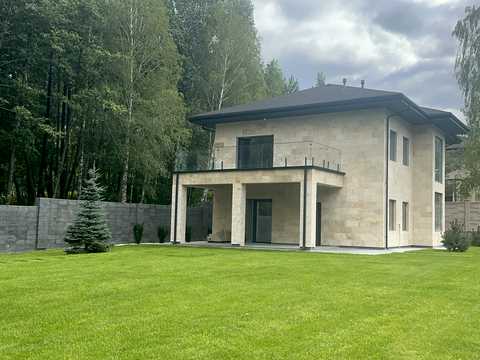 будинок за адресою Василя Стуса вул. (Дружби), 42