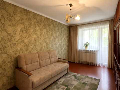 квартира за адресою Космонавтів вул., 33