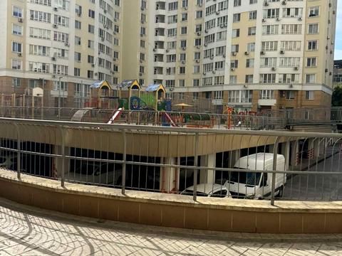 комерційна за адресою Незалежності вул. (Армійська), 11