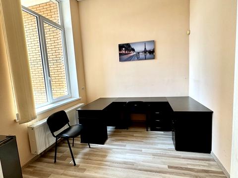 комерційна за адресою Незалежності вул. (Армійська), 11