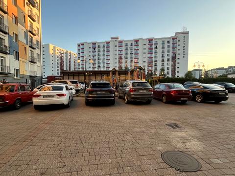 квартира за адресою Олександра Довженка вул., 25-Г
