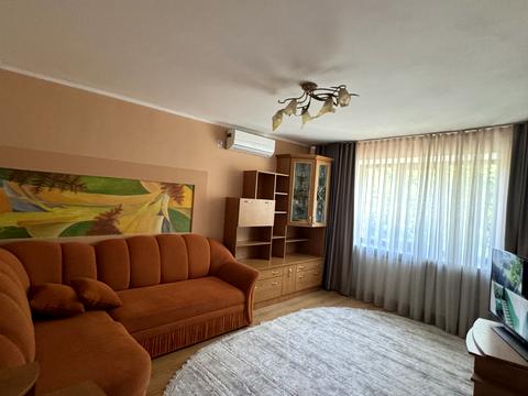 квартира за адресою Академіка Андрія Сахарова вул. (Суворова), 22