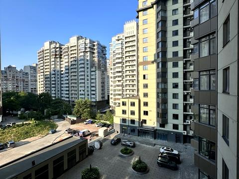 квартира за адресою Андрія Верхогляда вул. (Михайла Драгомирова), 14-А