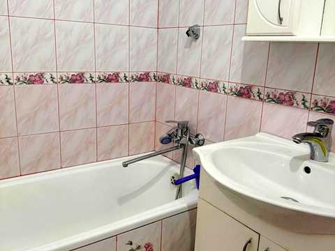 квартира за адресою Академіка Корольова вул., 104