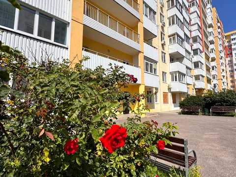 квартира по адресу Гвардейцев-Широнинцев ул., 70-Б