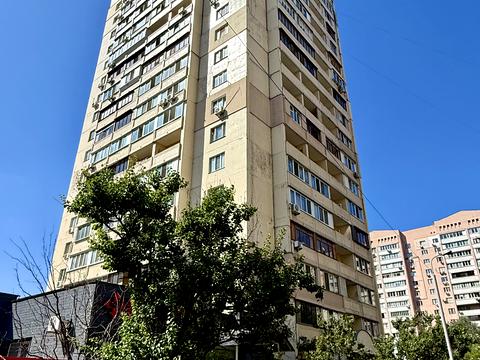 квартира за адресою Вишняківська вул., 1