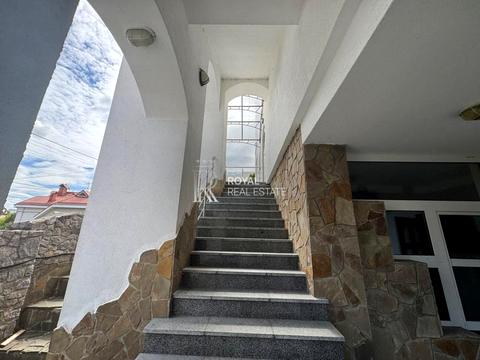 комерційна за адресою Редутна вул., 58