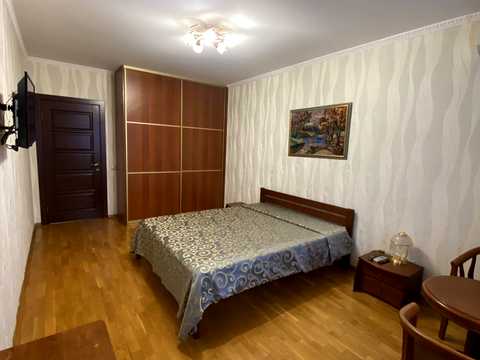 квартира за адресою Полтавська вул., 10